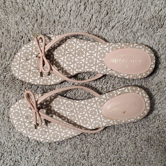 Kate Spade pink and tan flip flops - Picture 3 of 6